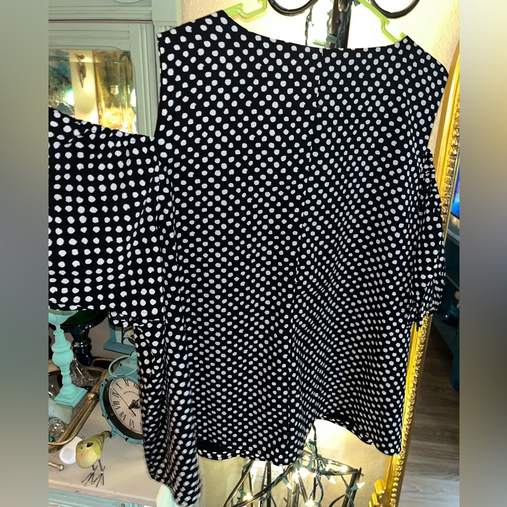 Lane Bryant Polka Dot Off-the Shoulder Top Sz 26 - Picture 7 of 11